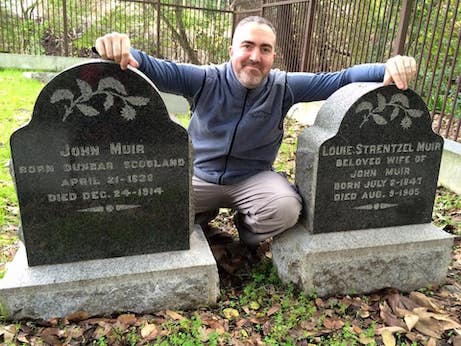Robert Hanna visits Muir gravesite