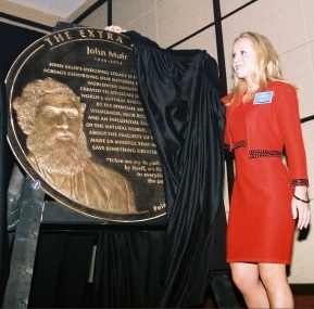 Unveiling of the John Muir Medalliion at the April 22, 2009 Induction Ceremony for the Extra Mile Volunteer Pathway