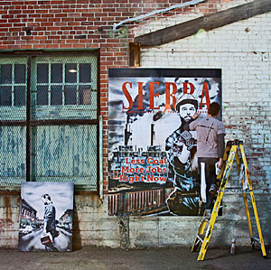 Street artist Eddie Colla at work