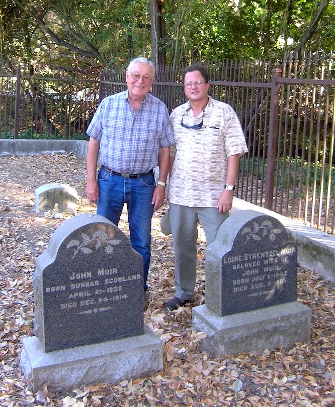 Bill Swagerty with John Muir grandson Ross Hanna at gravesite in 2004